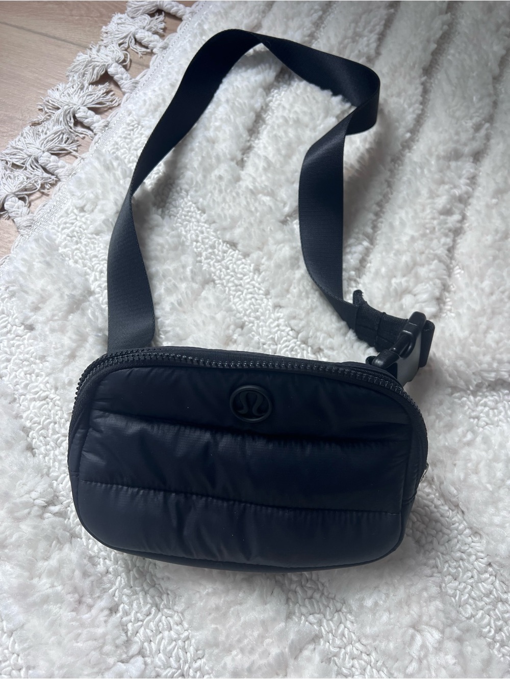 Lululemon Everywhere Belt Bag Puffer